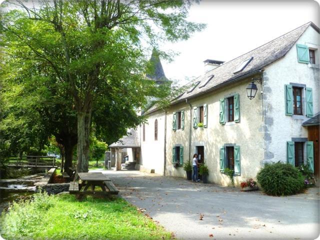 Gites Communaux A Lourdios Eksteriør bilde